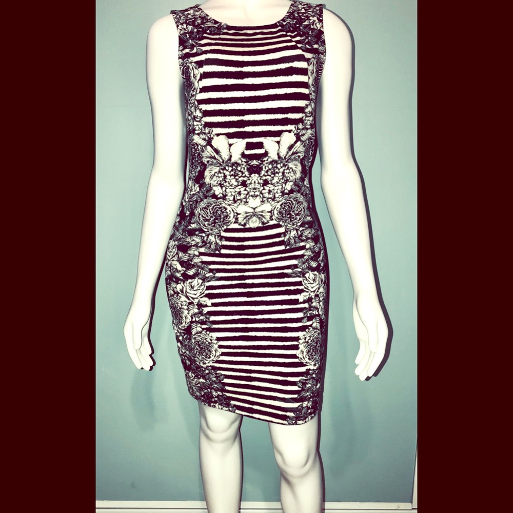 H&M• Floral Bodycon Dress/ size (XS)